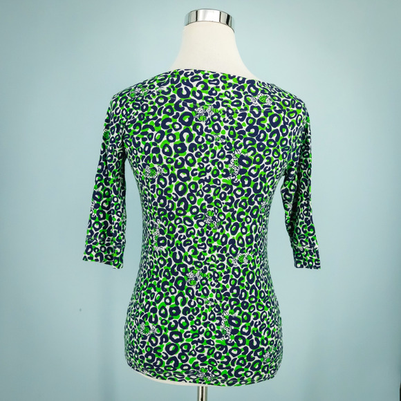 Lilly Pulitzer Size Small S Green Blue Leopard Thrill Chase Short Sleeve Top - Picture 3 of 7